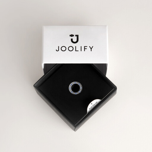 Packaging για τα Joollions της Joolify. Εναλλασσόμενα κοσμήματα από επιπλατινωμένο ασήμι 925.