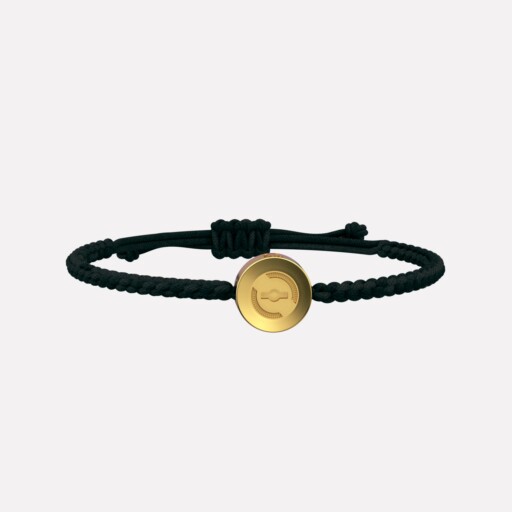 Joolet Bracelet Thin Cord (Μακραμέ με λεπτό κορδόνι). Μαύρο χρώμα. Επιχρυσωμένο ασήμι 925. Συνδυάζεται με όλα τα Joollions.