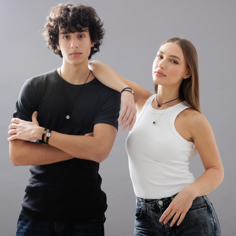 Φορέστε και ανταλλάξτε Joolets και Joollions που ταιριάζουν με τη διάθεση, το outfit και το γούστο σας.